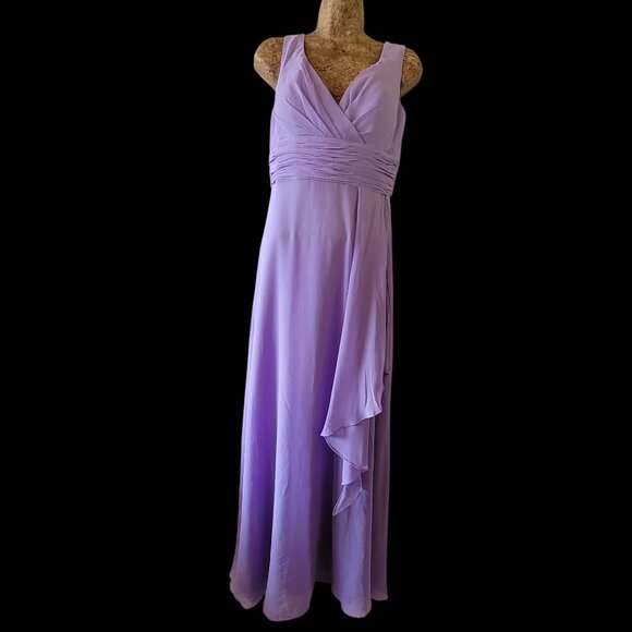 Lavender Sleeveless V-Neck Floor-Length Evening Gown Size 4 With Ruched Waist & - Picture 1 of 10